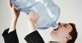 Uống quá nhiều nước có thể khiến cơ thể bị ngộ độc nước