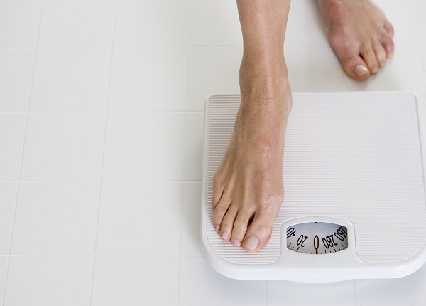 Duy trì thói quen kiểm soát cân nặng sẽ giúp bạn giảm cân nhanh hơn