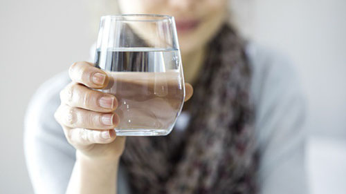 Thói quen uống nước vào buổi sáng rất tốt cho sức khỏe