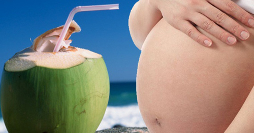 Phụ nữ mang thai dưới 3 tháng cũng được khuyến cáo là không nên uống nước dừa