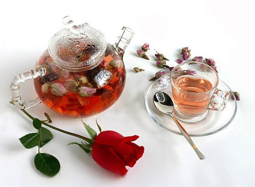 Cách cai thuốc lá bằng trà hoa hồng